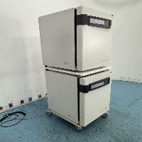 Thermo Scientific Heracell Vios 160i CO2 Double Stack Incubator image 0
